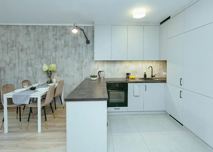 Chlodna 11 - 6 Os - Better Apartment *