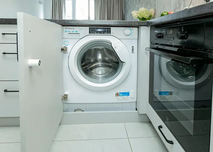 Chlodna 11 - 6 Os - Better Warsaw